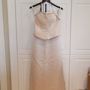 Elegant Long Gown Prom/Bridesmaid/Quincenera